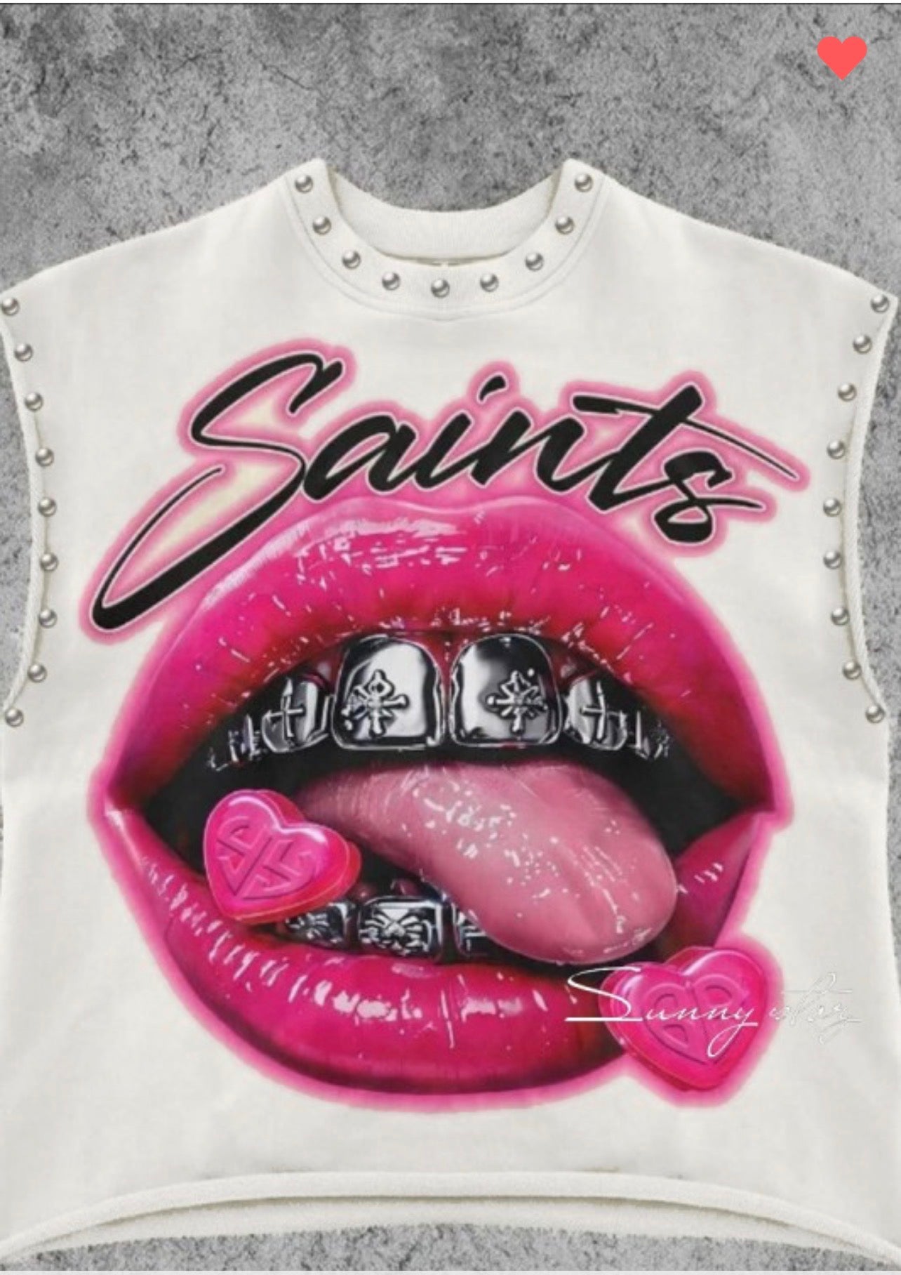 Graphic tee muscle shirt ￼
